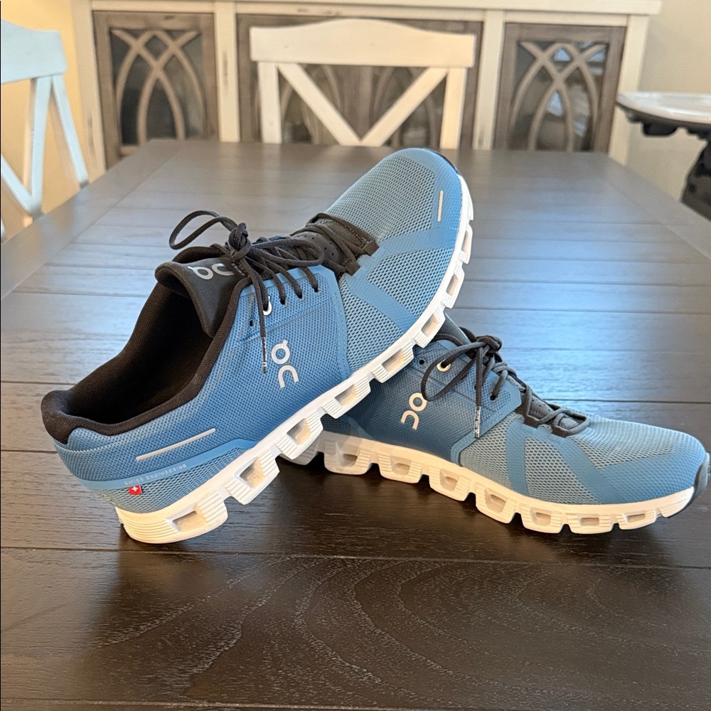 On Running Men's Black and Blue Athletic Shoes